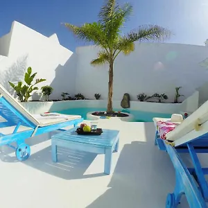 https://villa-nature-by-vacanzy-collection.hotelsfuerteventura.org
