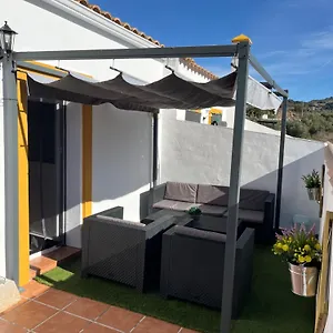 https://casa-rural-la-escapadita.es-andalucia.com